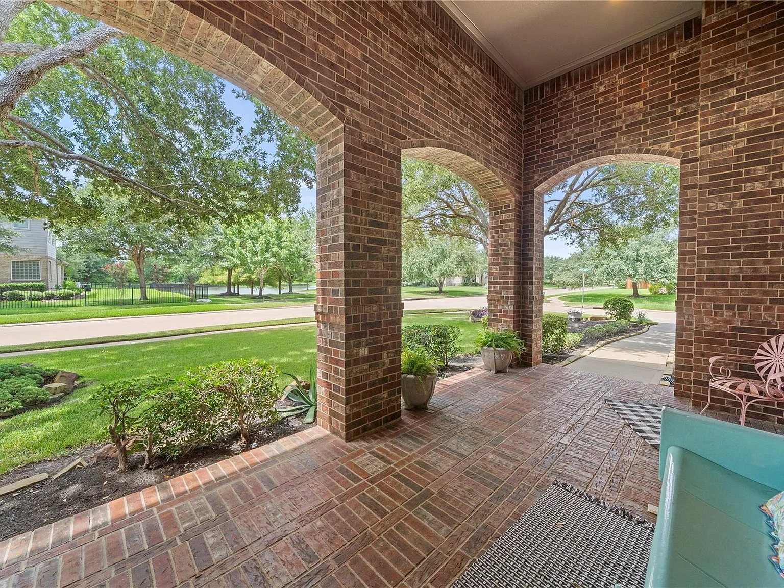 4 bed, 3.5 bath, 3978 sqft, $5,000 — Photo 4