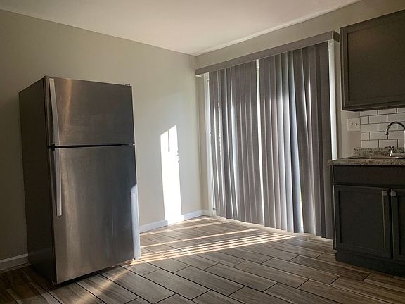 3rd image of 122 Pharr Ave #120-D