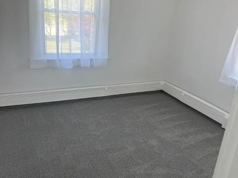 312 Rochelle Ave — Photo 12