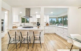 3rd image of 8802 Del Campo Drive