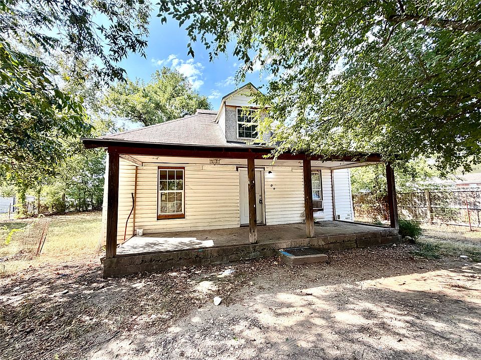 1st image of 409 W Allen Rd