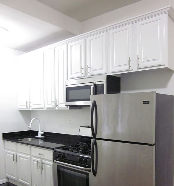 2nd image of 5 Macdonough St APT 1LR