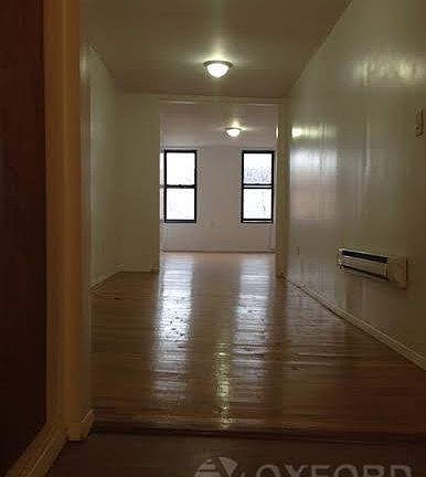 2nd image of 127 Stanton St APT 4