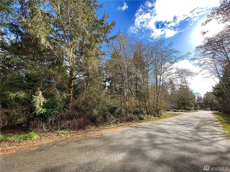 1st image of 100 Sunrise Ave SE