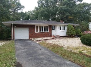 83 Green Dr, Toms River, NJ