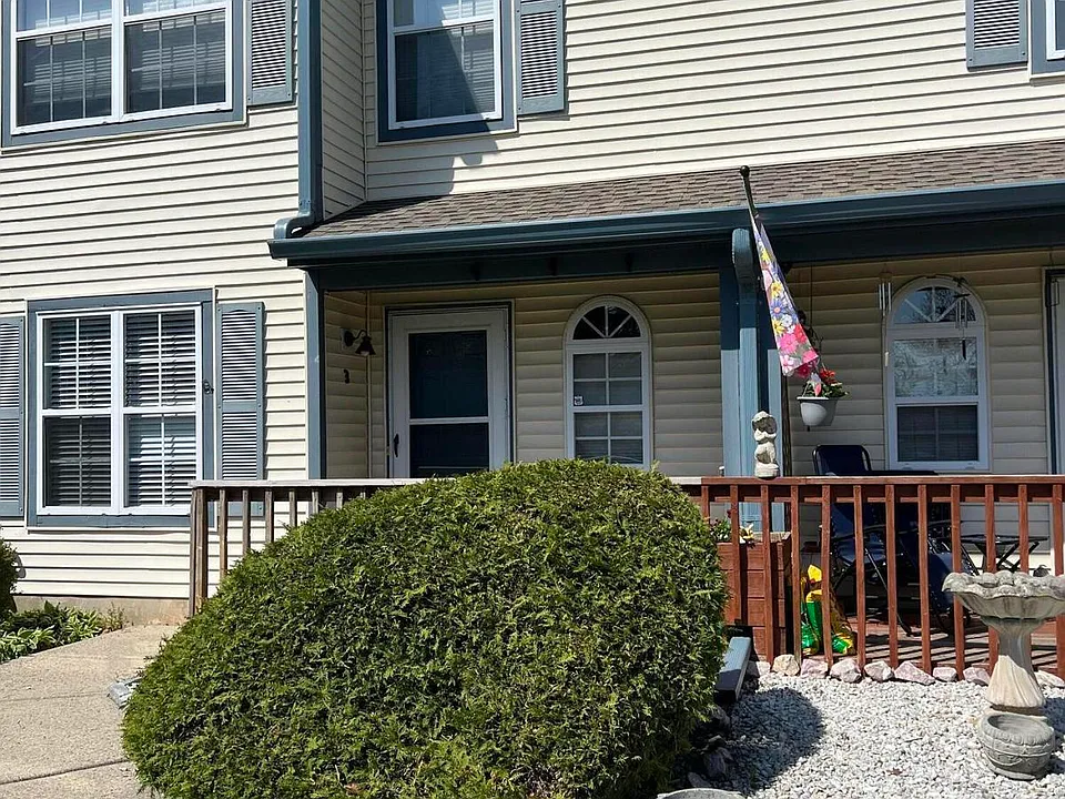 3 Shearwater Holw