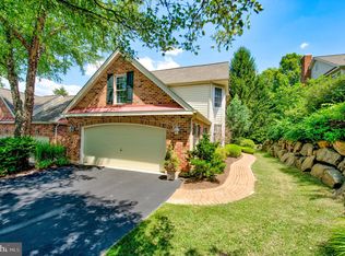 427 Springview Ln, Phoenixville, PA 19460