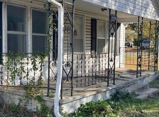 611 8th St, Talihina, OK 74571