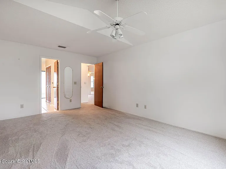 1244 Lakeview Dr — Photo 15