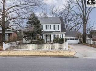 125 W 22nd Ave, Hutchinson, KS 67502