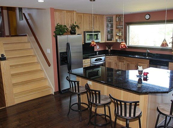 4th image of 2320 Leeward Ln