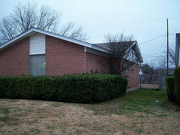2nd image of 4019 Ambrose Dr