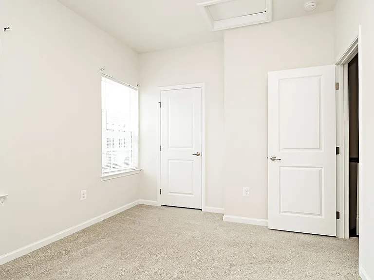2083 Elm Tree Ct — Photo 10