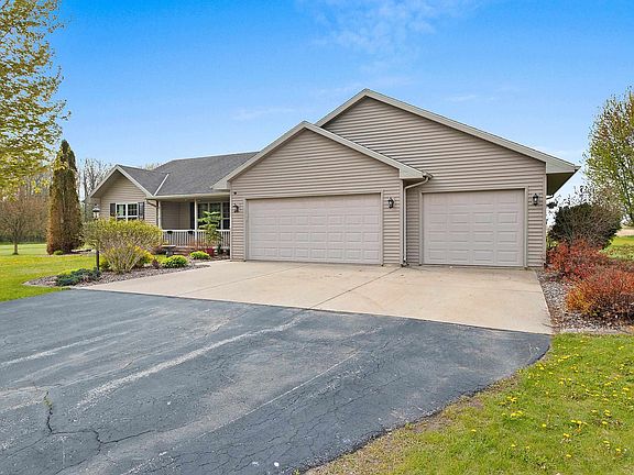 2nd image of 334 Falcon Cir
