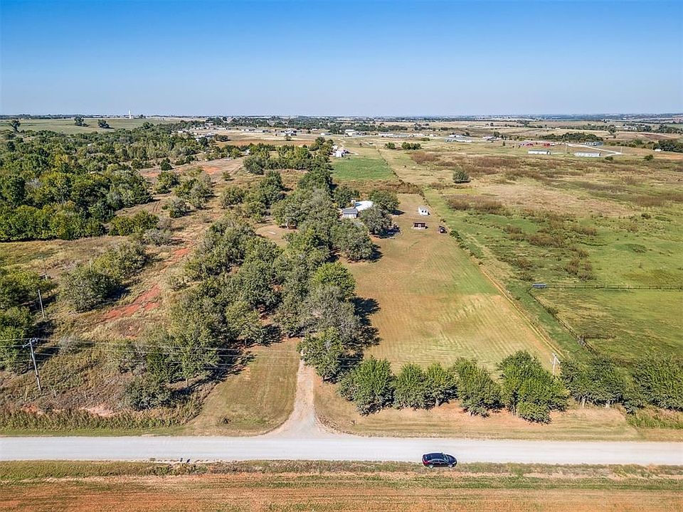 2nd image of Maple Road And East Rd #1350