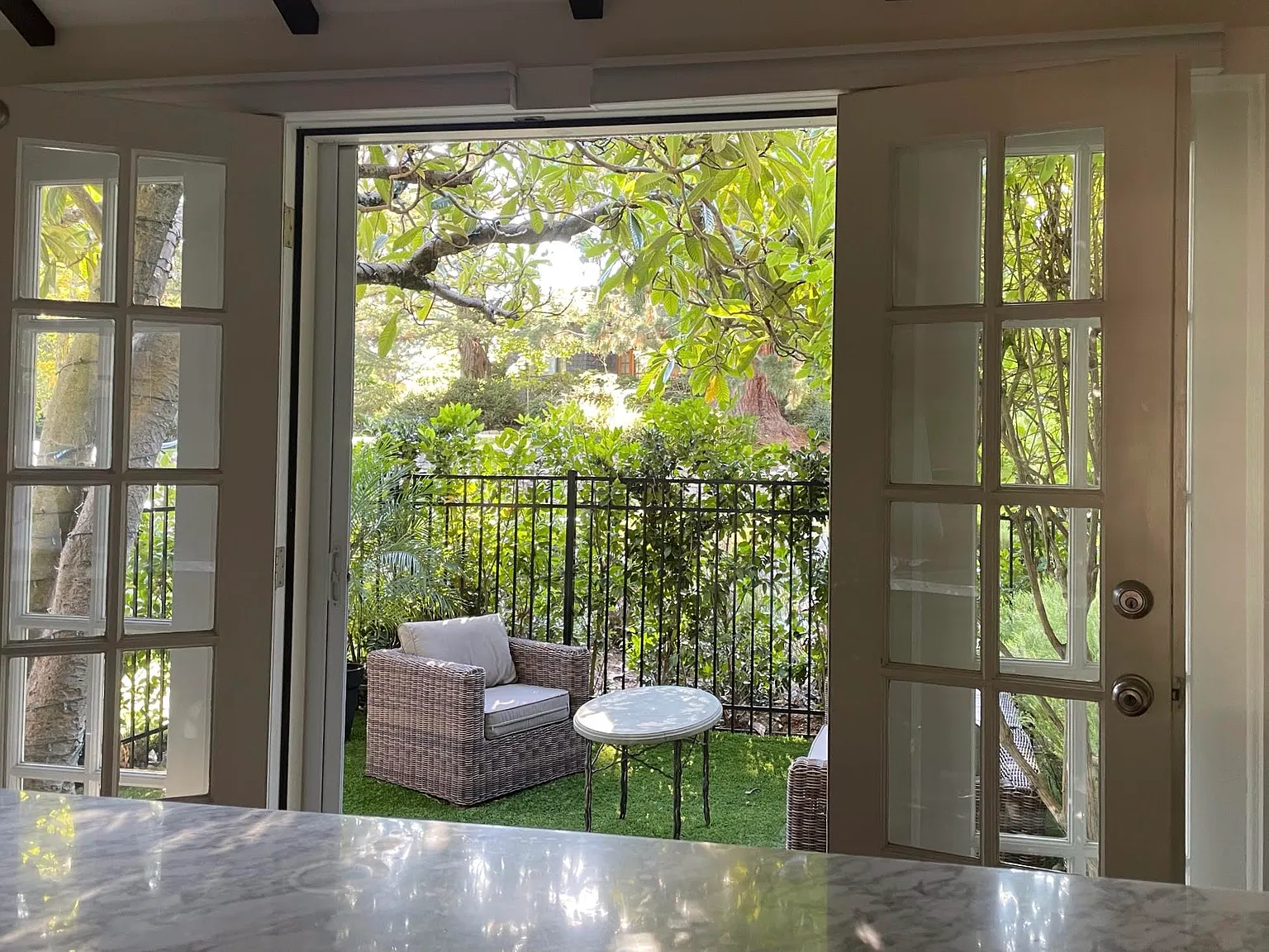 2 bed, 1200 sqft, $7,000 — Photo 4
