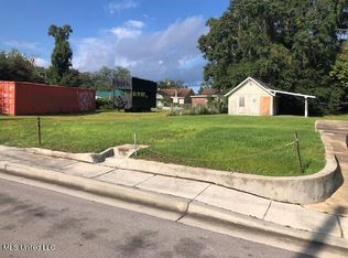 291 Laurel Ct, Biloxi, MS 39530