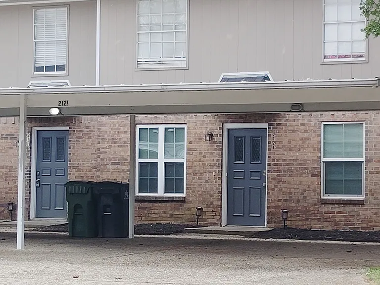 2119 Fleur De Lis Ct — Photo 2