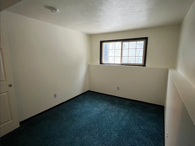 1905 NW Kenny Dr — Photo 9