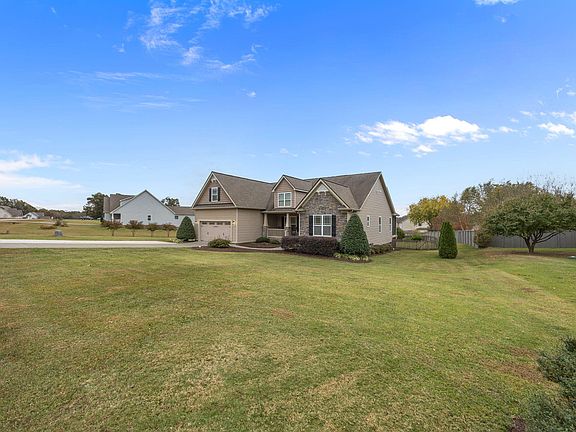 4th image of 3522 Lavender Ln