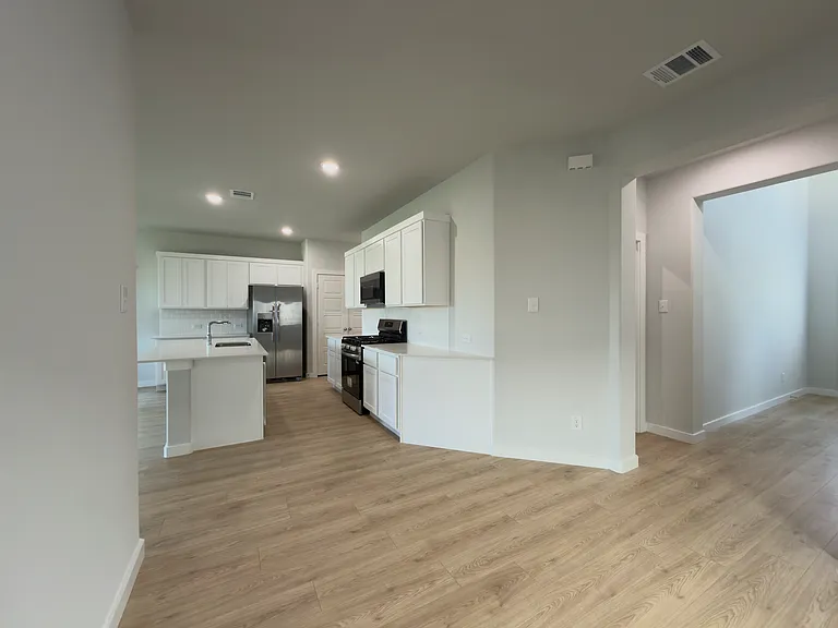 120 Millwood Rd — Photo 15