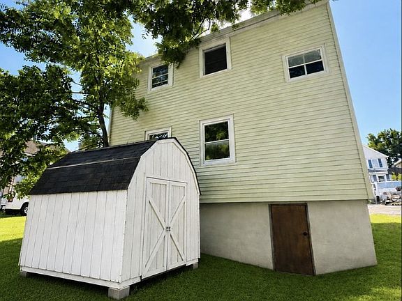 3rd image of 314 Hill Ave