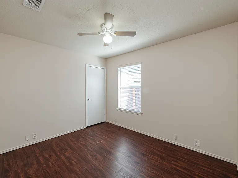 204 Waterwood Dr — Photo 12