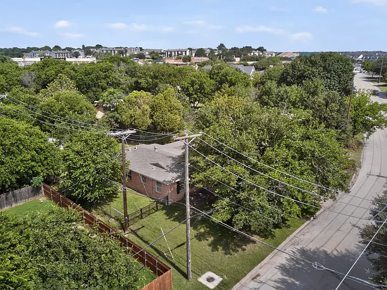 1016 Sproles Dr — Photo 57