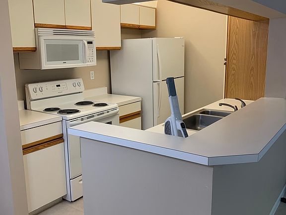 4th image of 2508 SE Anchorage Cv APT C-2