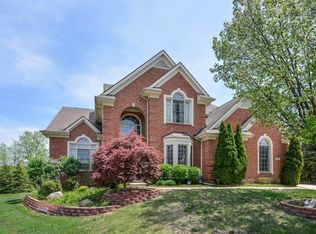 1725 Brian Ct, Ann Arbor, MI 48104