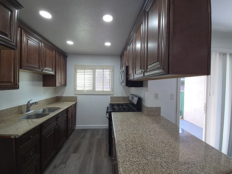 Cahuilla St — Photo 6