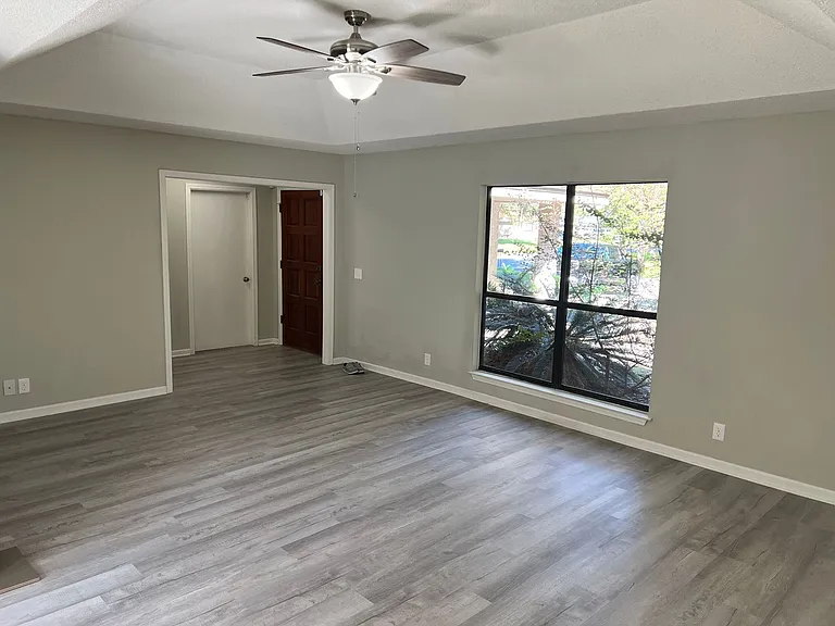140 Quail Run — Photo 2