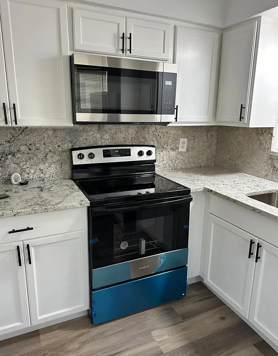 1 bed, 1.0 bath, $1,550 — Photo 1