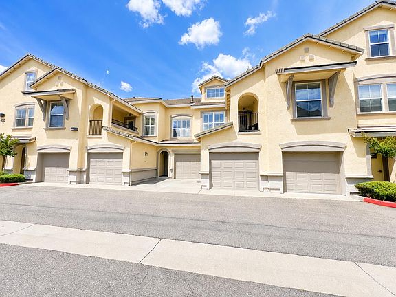 2nd image of 1414 Vessona Cir
