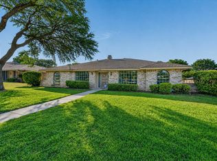1004 Rosewood Dr, Desoto, TX 75115