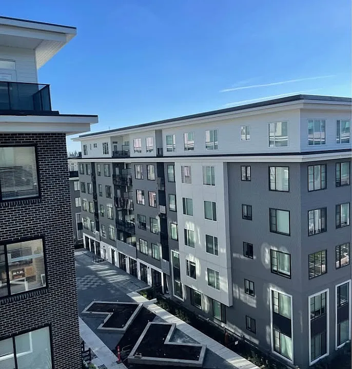 15848 Fraser Hwy #9