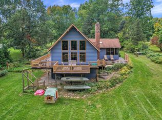 6070 Valley Trl, Dimondale, MI 48821