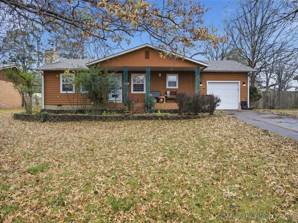 215 E Fuller St, Tahlequah, OK 74464