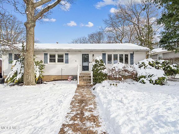 2nd image of 309 Birch Bark Drive