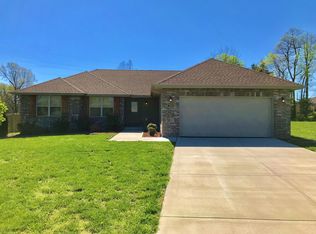 768 N Revolution Ave, Republic, MO 65738