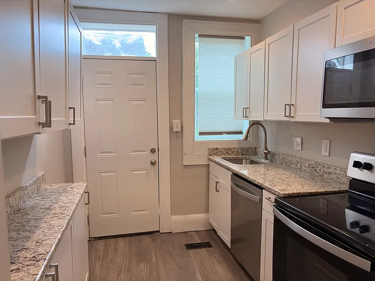 59 E Maynard Ave #59 — Photo 6
