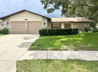 8544 Wind Mill Dr, New Port Richey, FL 34655