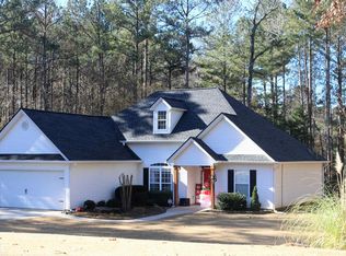 28 Woodside Dr, Newnan, GA 30263