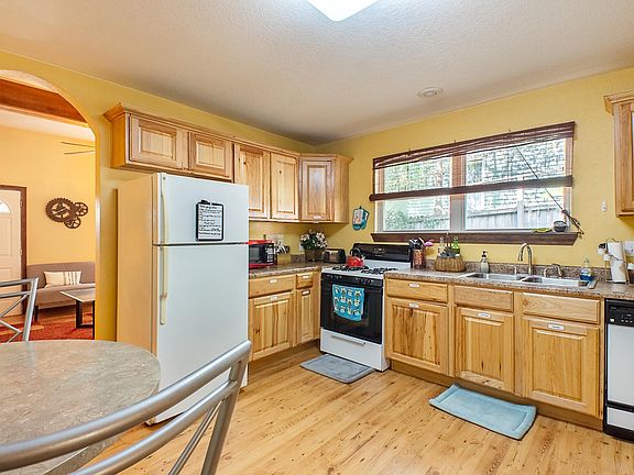 2nd image of 318 S Duncan Ave APT 2