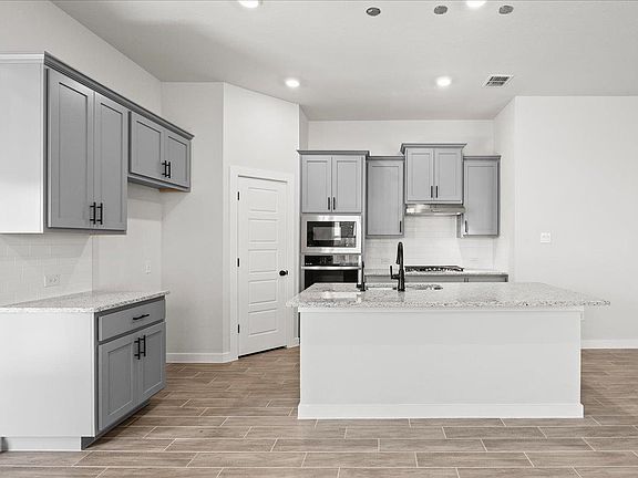 7th image of this home