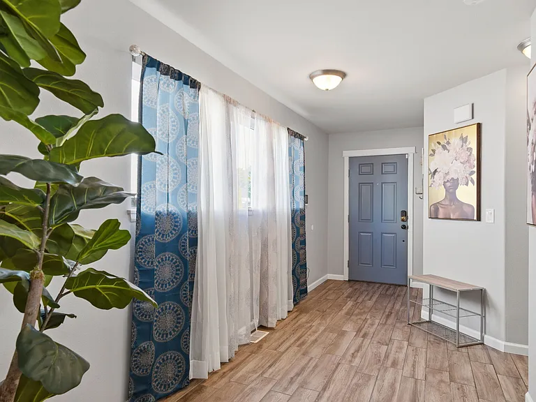 18828 112th Avenue Ct E — Photo 5