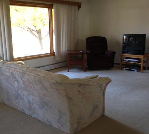2nd image of 518 22nd Ave S