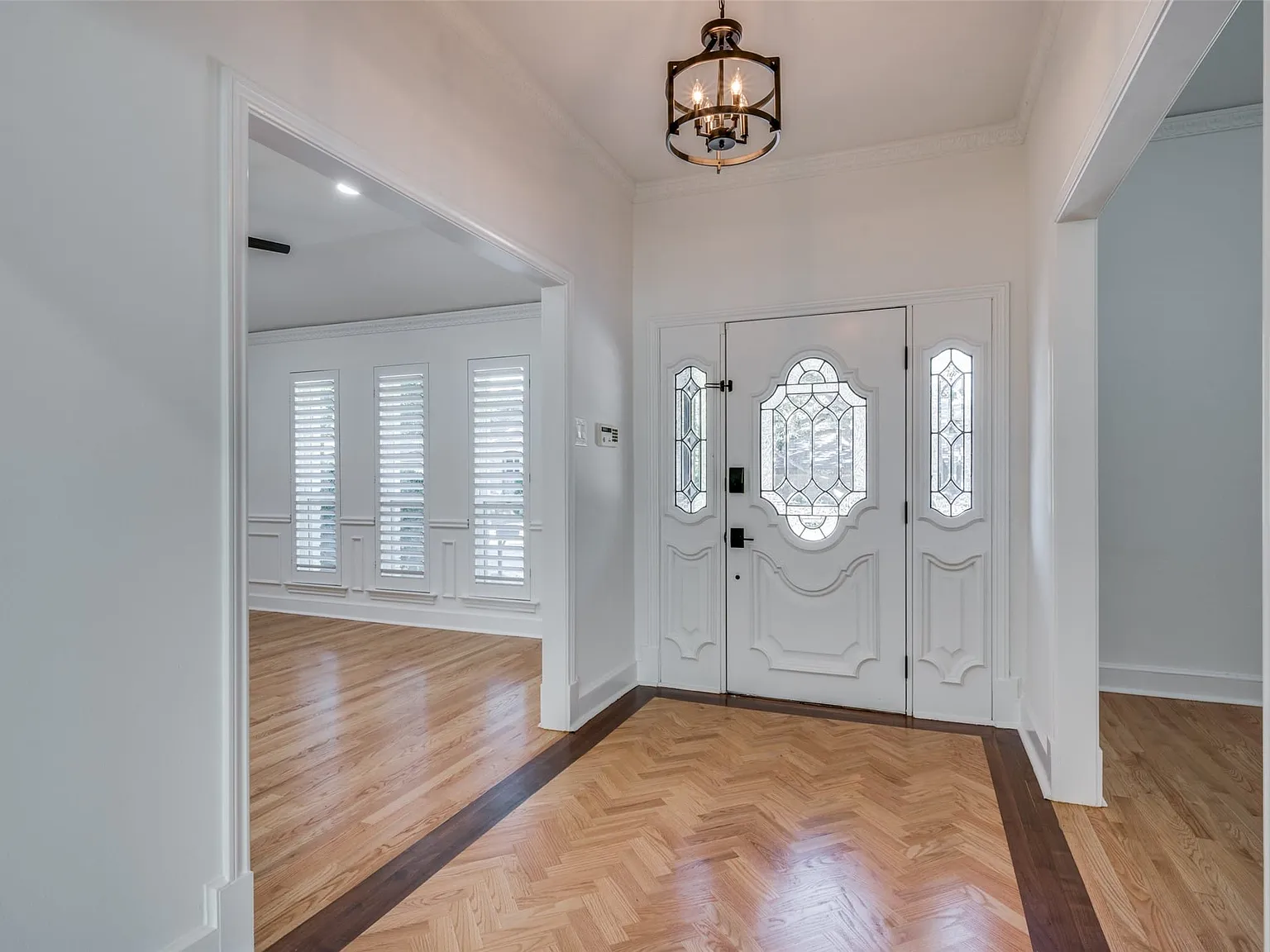 3 bed, 2.5 bath, 3010 sqft, $7,500 — Photo 4