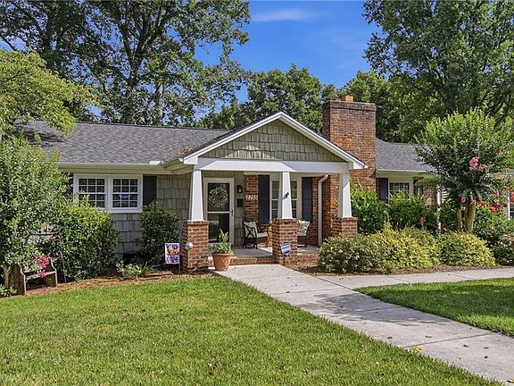 2nd image of 2755 Cherokee Ln