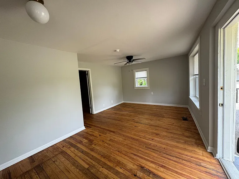 700 Valdese Ave #1 — Photo 6